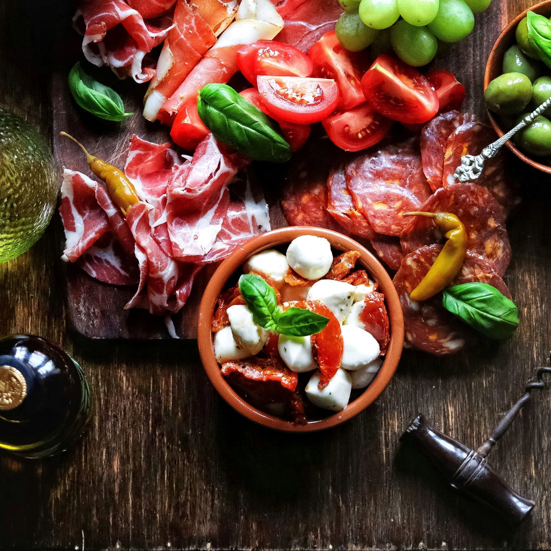 How to Build a Charcuterie Board