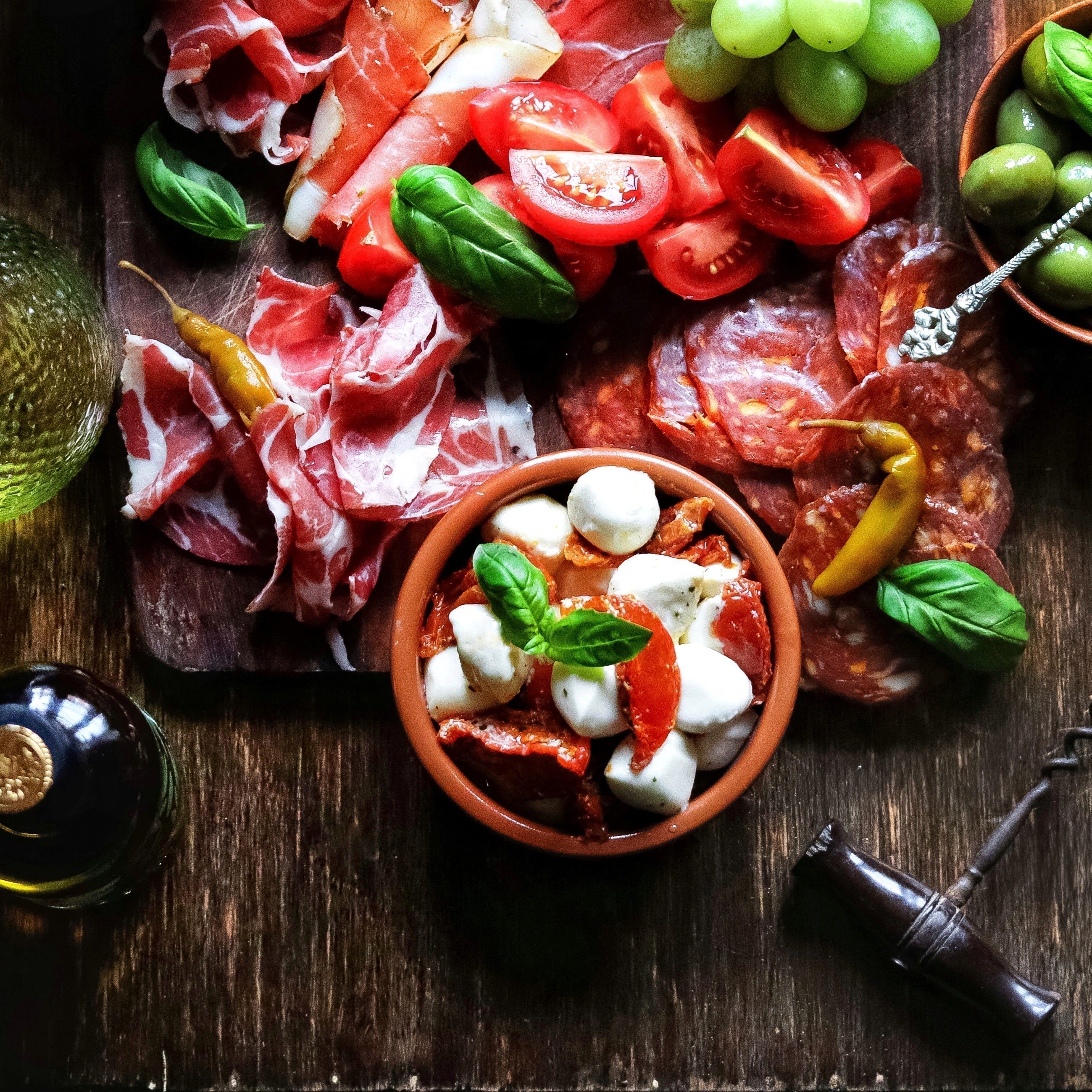 How to Build a Charcuterie Board